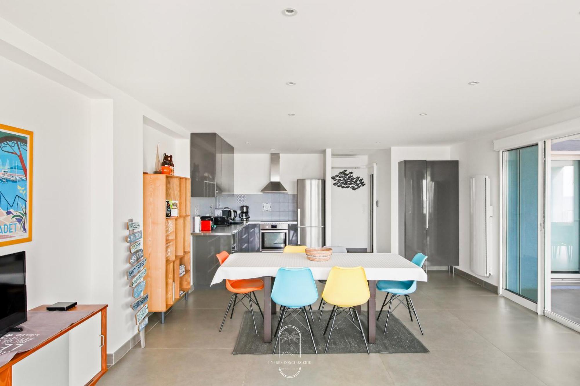 Villa Antoine Appartement Rdj Vue Mer Clim Wifi Parking Plage 50M La Garonne Le Pradet Exterior photo